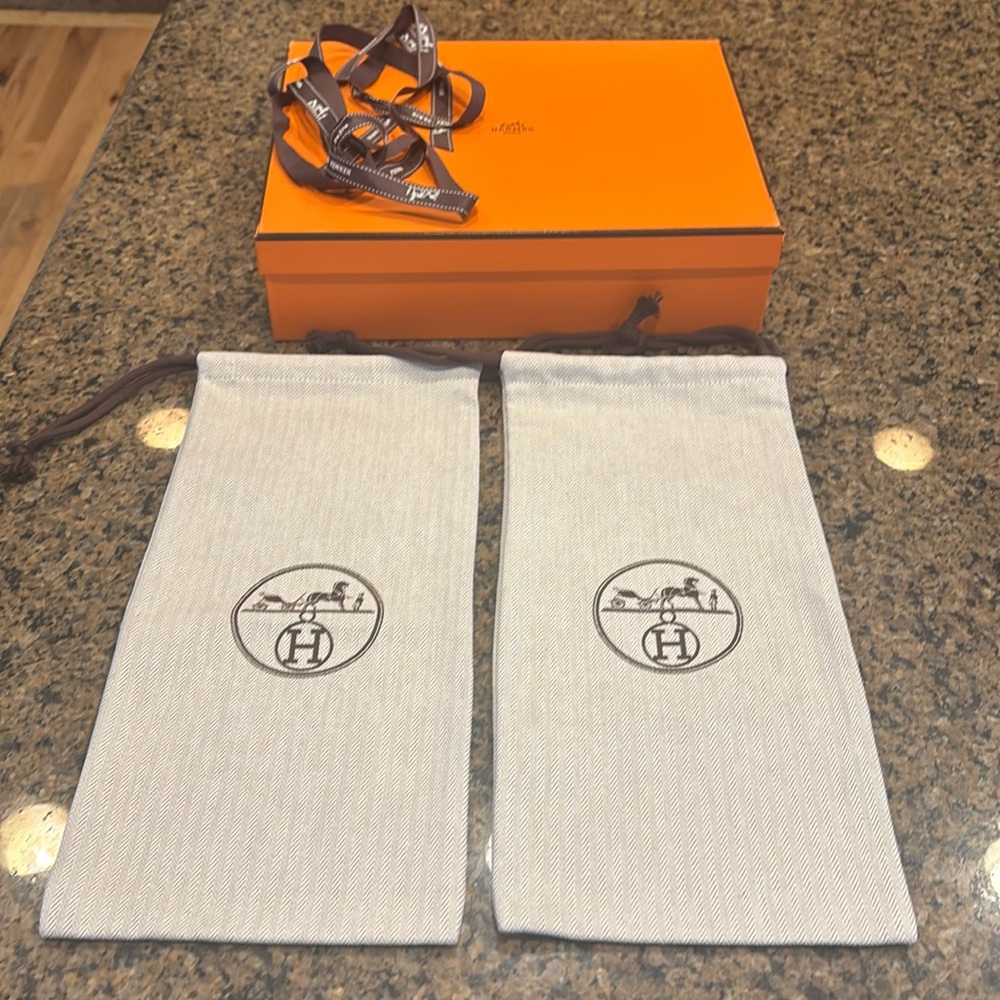 Hermés Shoe Box, Dust Bags & Ribbon